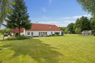 Landejendom på Bødskovgårdvej 2, Bødskov, 8600 Silkeborg