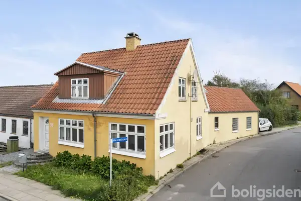 Villa på Hovedgaden 38, 9480 Løkken
