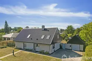 Villa på Lokesvej 19, 4873 Væggerløse