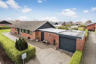 Villa på Enebærvej 5, Rindum, 6950 Ringkøbing