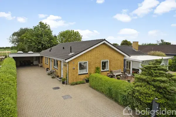 Villa på Skrænten 13, 6091 Bjert