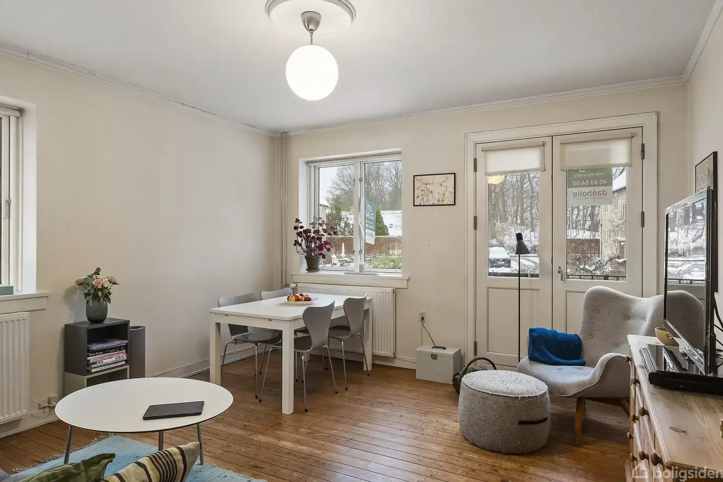 Skønt beliggende lejlighed med direkte adgang til grønt haveareal og udsigt til grønne omgivelser