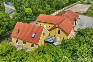 Landejendom på Roskildevej 2, 2680 Solrød Strand