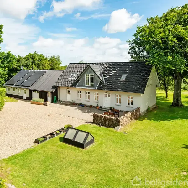 Landejendom på Lysmosevej 10, 8670 Låsby