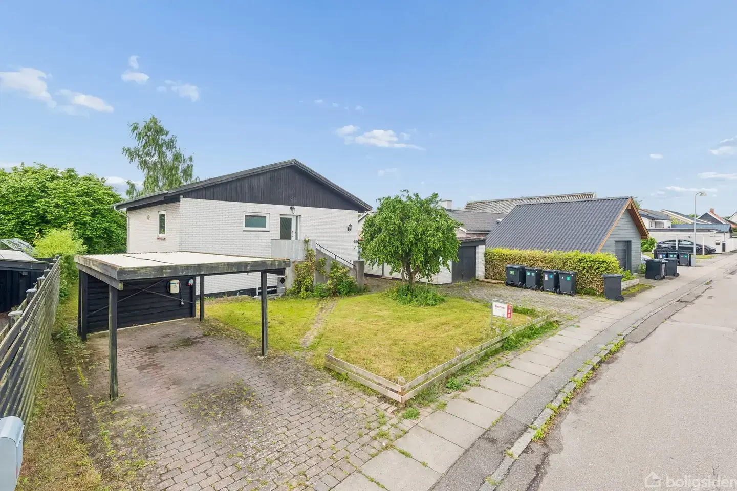 Hele 178 etagemeter bolig på top beliggenhed i det centrale Taastrup