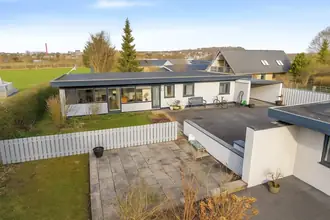 Villa på Enggårdsgade 68B, 9000