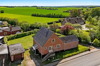 Villa på Jebjergvej 52, Jebjerg, 8870 Langå