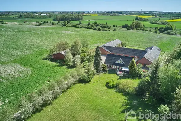 Landejendom på Lykkegårdsvej 9, 8700 Horsens