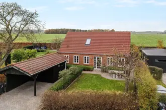 Villa på Bilsbækvej 50, Ørting, 8300 Odder