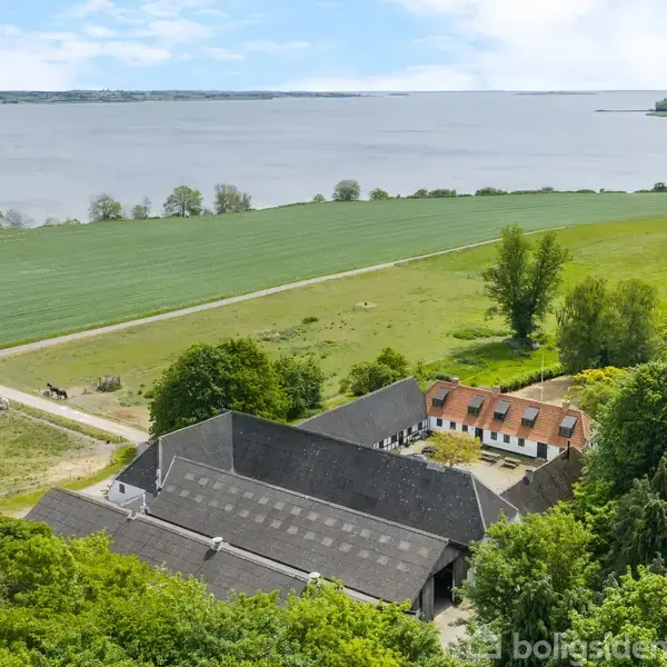 Landejendom på Bjerne Langgyde 10, 5600 Faaborg