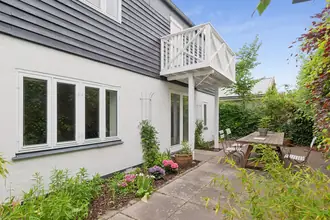 Villa på Cedergangen 48, 2300 København S