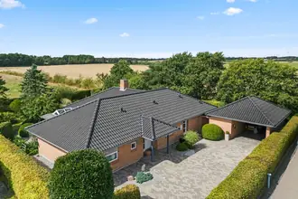 Villa på Tylstrupparken 10, 9382 Tylstrup