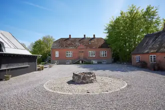 Landejendom på Elmosevej 51, 8330 Beder