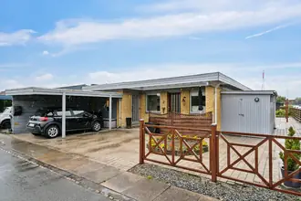 Rækkehus på Thujavej 2, Dyrup, 5250 Odense SV