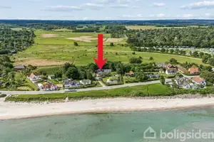 Fritidsbolig på Villingebæk Strandvej 601, 3120 Dronningmølle