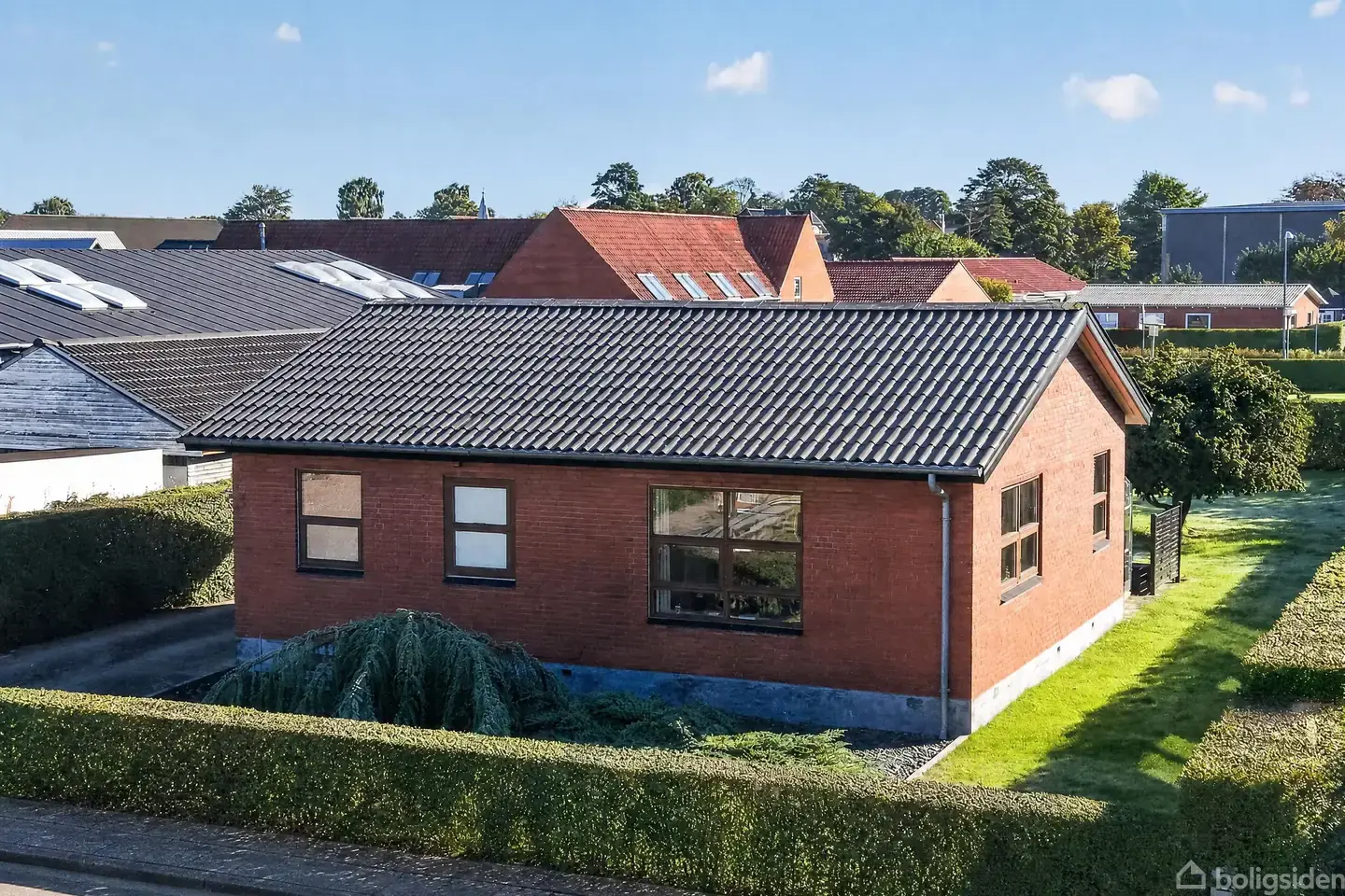 Villa på Kirkevej 3, 8723 Løsning