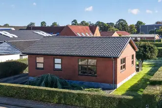 Villa på Kirkevej 3, 8723 Løsning
