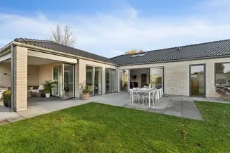 Villa på Nybrovej 195A, 2800 Kongens Lyngby