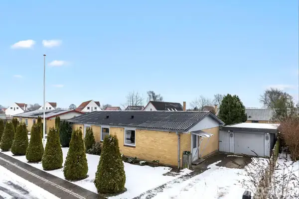 Villa på Staalsvej 3, 6070 Christiansfeld