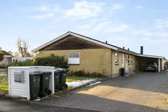 Villa på Vardøvej 2, 4573 Højby