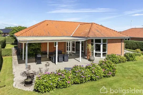 Villa på Skovlundsvej 3, 8362 Hørning