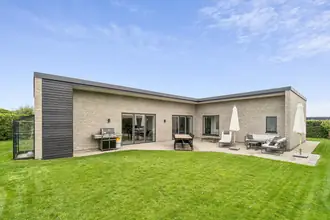 Villa på Baastrup Lund 35, Skovby, 8464 Galten