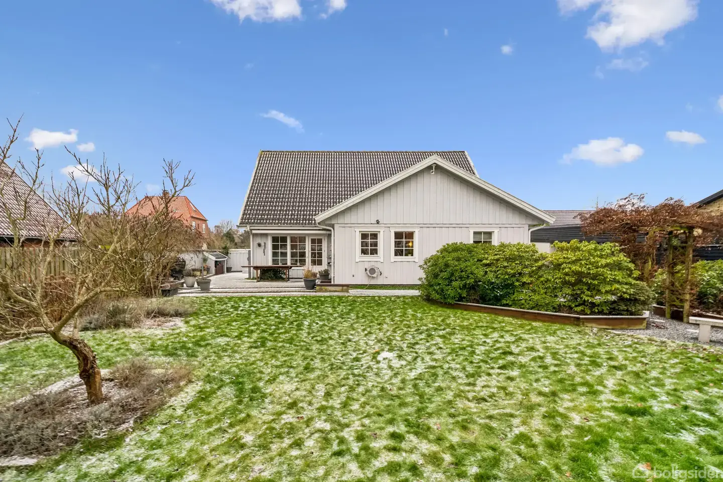 214 m2 villa opført i 2003 i eftertragtet område