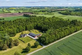 Villa på Øster Hjelmstedvej 128, 9700 Brønderslev