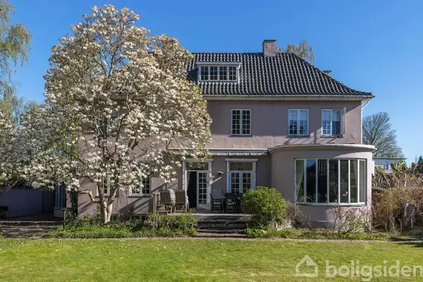 Villa på Damgårdsvej 19, 2930 Klampenborg