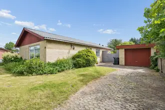 Villa på Præstegaardsvej 13, Ingstrup, 9480 Løkken