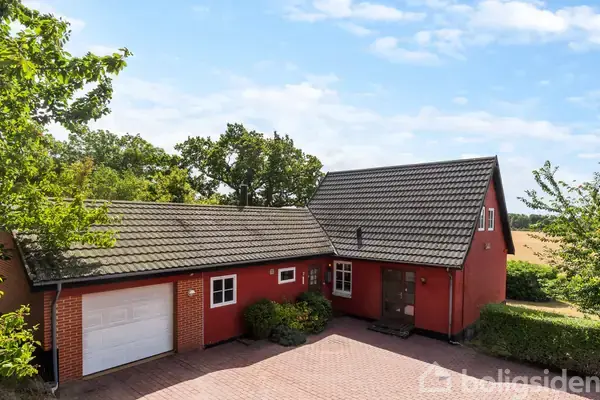 Villa på Sorteengevejen 2, 3700 Rønne