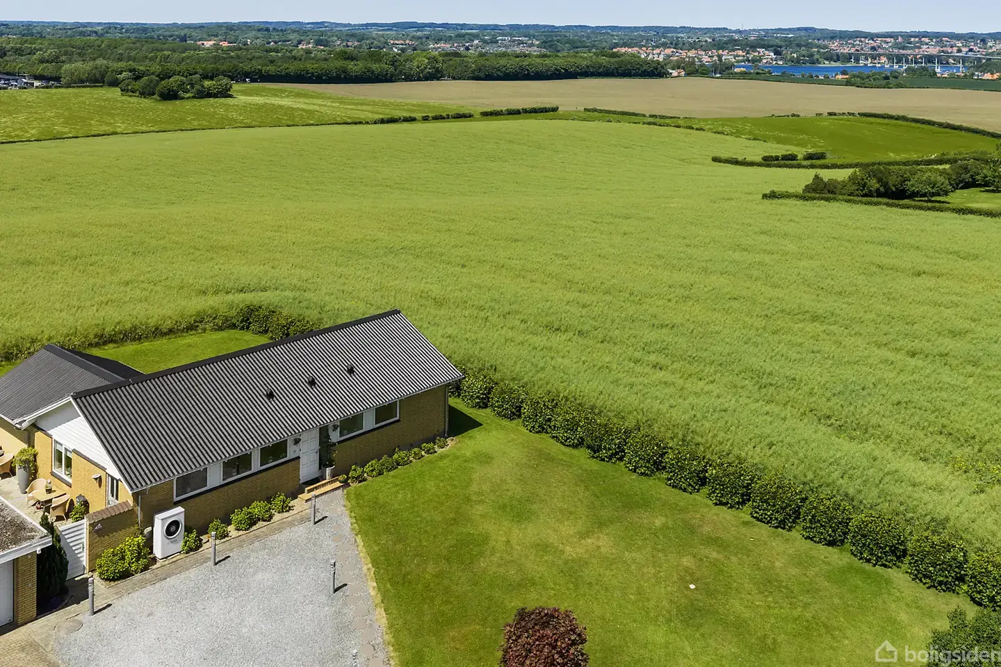 Moderne bolig med betagende udsigt over det Sydfynske Øhav