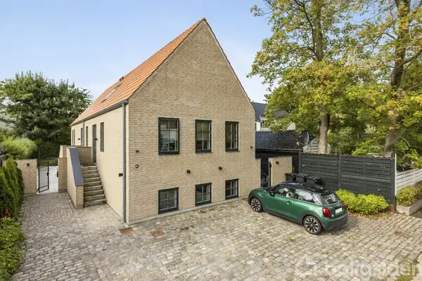 Villa på Henningsens Alle 31, 2900 Hellerup