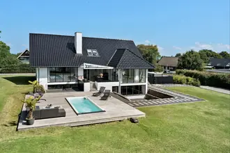 Villa på Odinsvej 19, 7600 Struer
