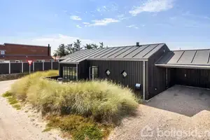 Villa på Marehalmen 16, 9480 Løkken