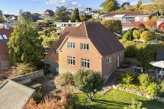 Villa på Fjordvej 85, Strandhuse, 6000 Kolding