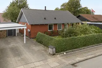 Villa på Fjeldstedsvej 3, 8680 Ry