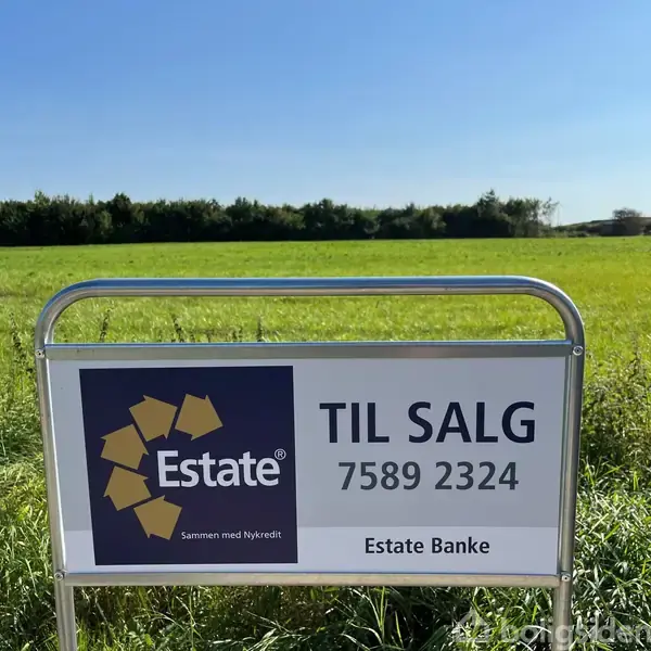 Helårsgrund på Stensmarksvej 2, 8723 Løsning