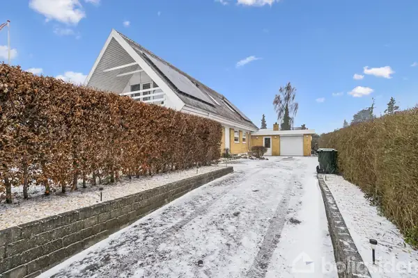 Villa på Linde Alle 7, 8723 Løsning
