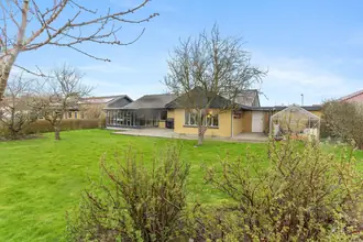 Villa på Bymarken 10, 9352 Dybvad