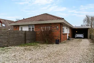 Villa på Solsortevej 3, Hellested, 4652 Hårlev