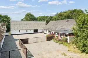 Landejendom på Sterupvej 127, 9740 Jerslev J