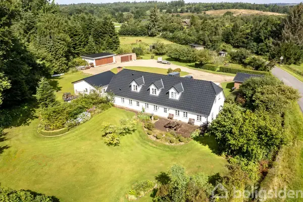 Landejendom på Letagervej 2, 6900 Skjern