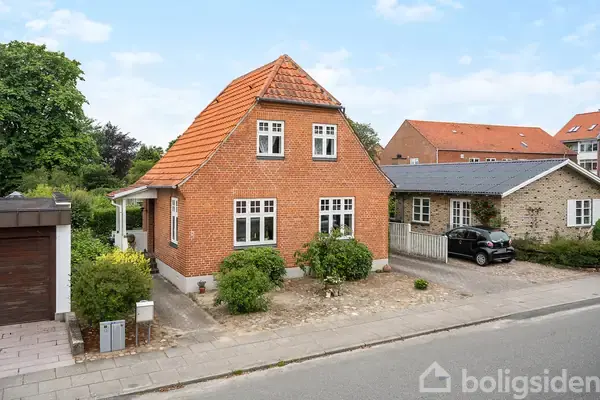 Villa på Ravnholtvej 3, 8600 Silkeborg