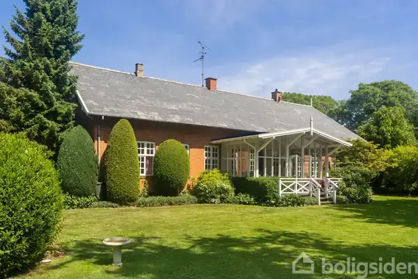 Landejendom på Åsvej 3, 2680 Solrød Strand