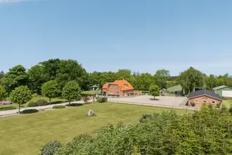 Landejendom på Stabyvej 26, Staby, 6990 Ulfborg