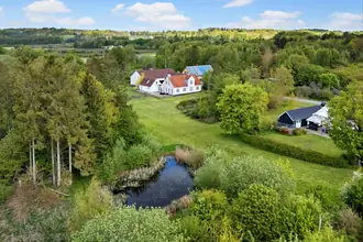 Landejendom på Åmosevej 30, Brokøb, 4450 Jyderup