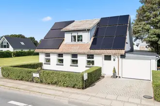 Villa på Løkkenvej 332, 9700 Brønderslev