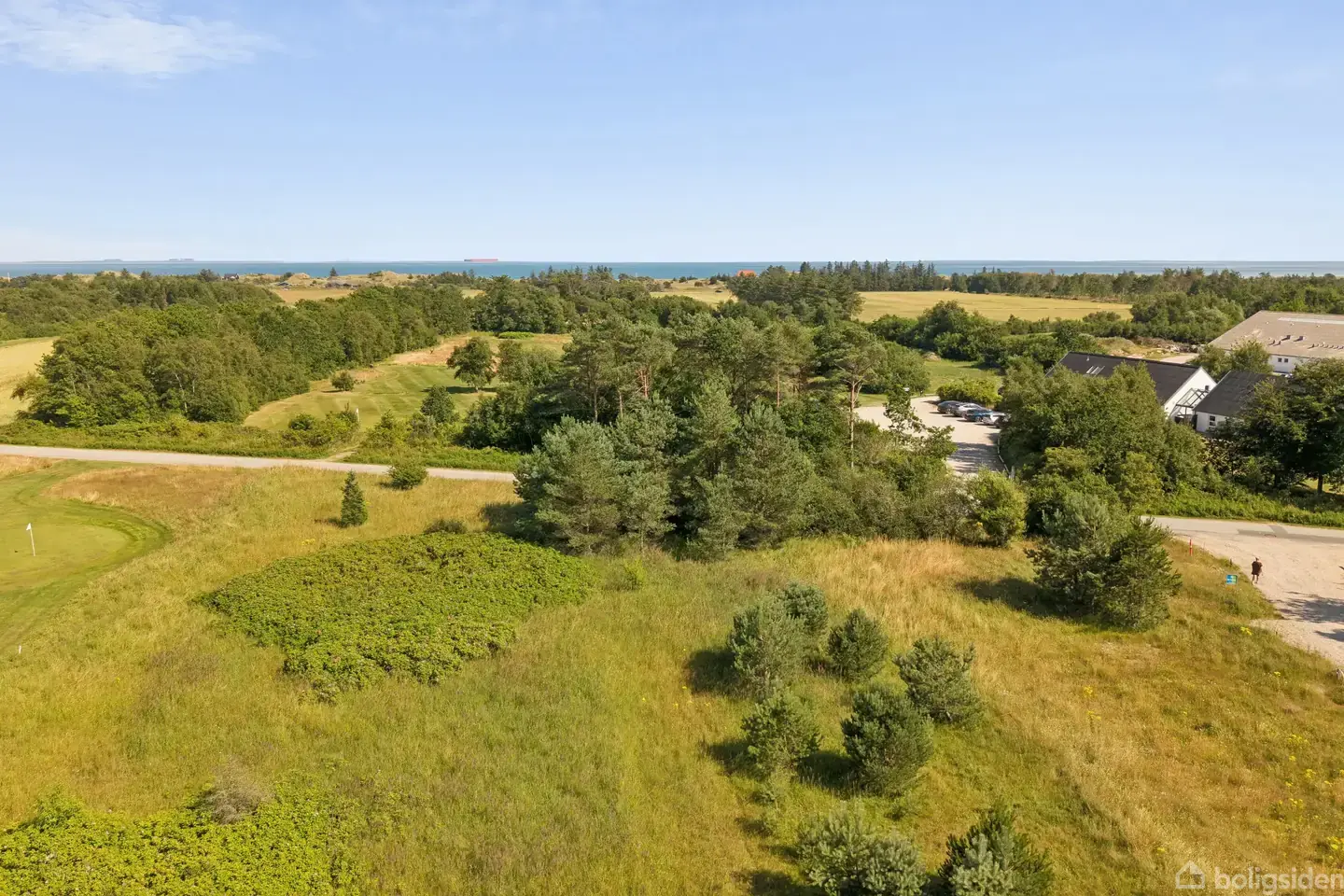 STOR NATURGRUND VED HVIDE KLIT GOLFBANE - Visning 4