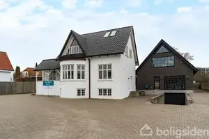 Villa på Grenåvej 121, 8240 Risskov